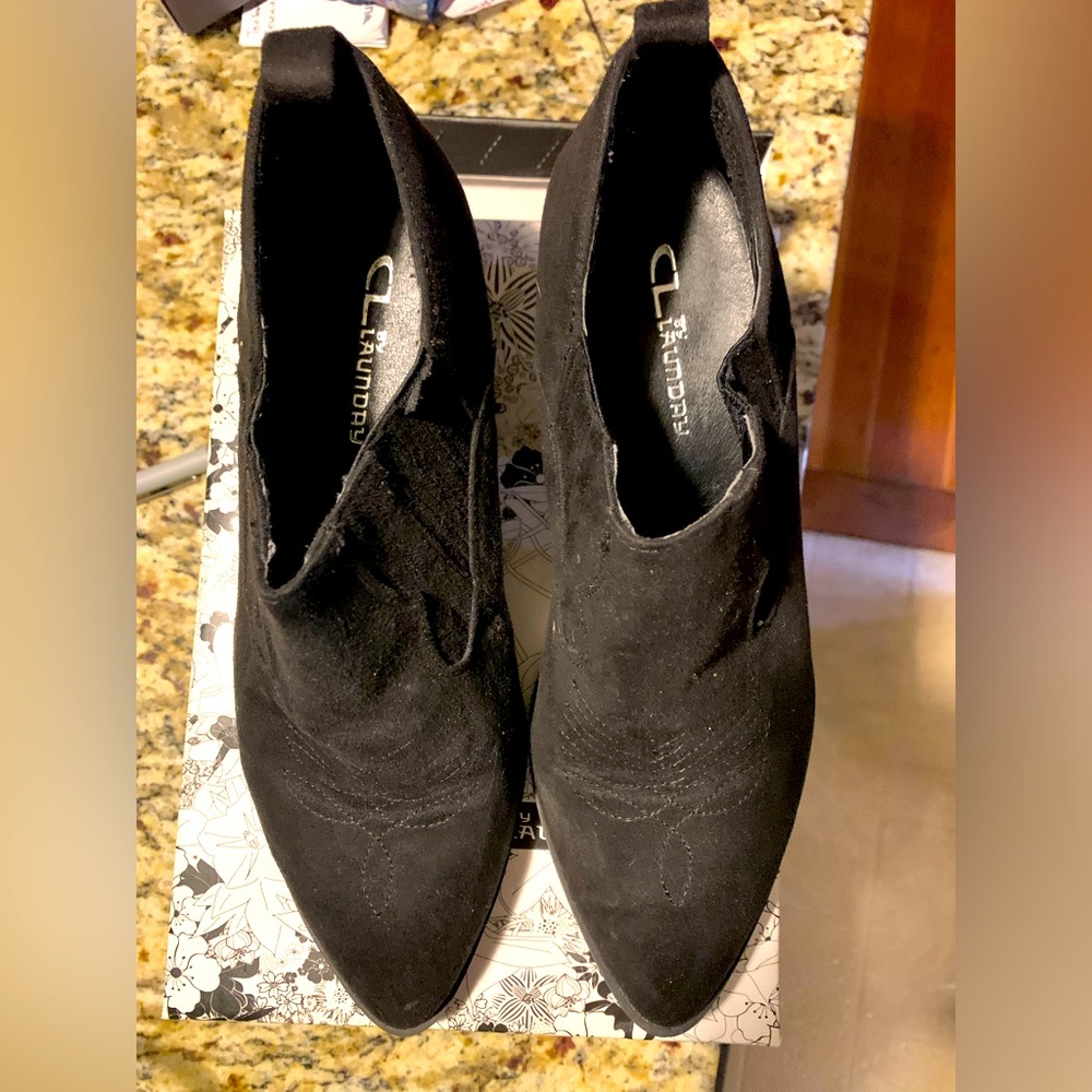 Shoes, black suede low boots